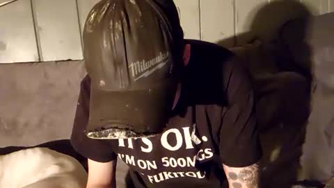 Snapshot of twistedblizzy chatting on January 21, 4:05 pm TwistedBlizzy online show from January 21, 4:05 pm