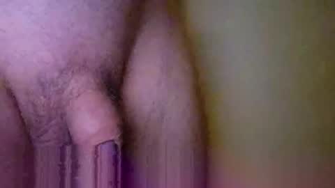 Snapshot of twocmonly chatting on February 9, 5:33 am twocmonly online show from February 9, 5:33 am