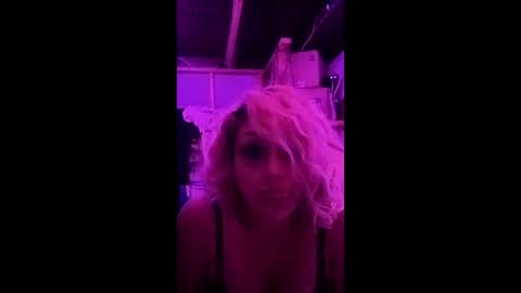 Twocrazy85 online show from April 4, 10:13 am
