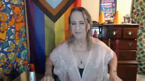 twocumkerry online show from January 17, 6:07 am