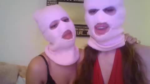 Snapshot of twogirlslove chatting on March 19, 4:16 am AvaMini online show from March 19, 4:16 am