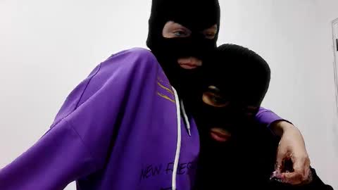 Snapshot of twoheartsonesoul_ chatting on February 22, 8:02 am twoheartsonesoul_ online show from February 22, 8:02 am