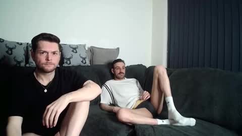 Snapshot of twotwinkhusbands chatting on February 7, 9:40 pm RyanRowan online show from February 7, 9:40 pm