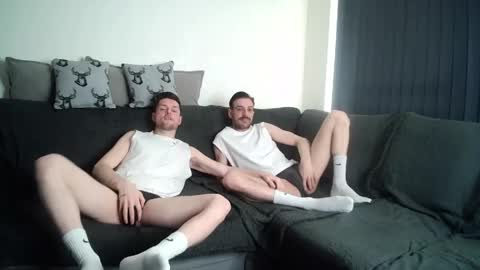 Snapshot of twotwinkhusbands chatting on April 29, 5:52 pm RyanRowan online show from April 29, 5:52 pm