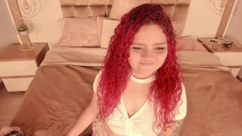 Twiggy online show from April 17, 9:45 am