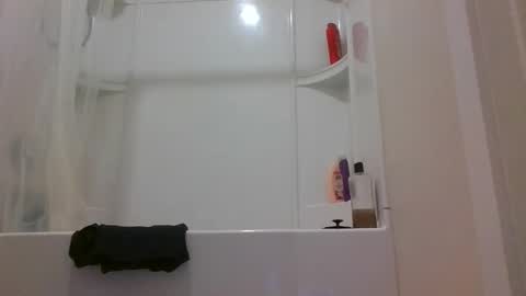 txbigd131369 online show from February 8, 8:45 pm