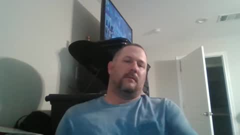 Snapshot of txfrmr chatting on January 31, 1:23 pm txfrmr online show from January 31, 1:23 pm