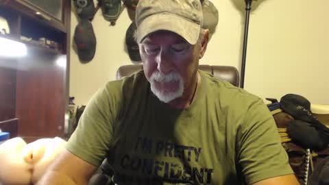 txlobo60 online show from October 18, 9:37 pm