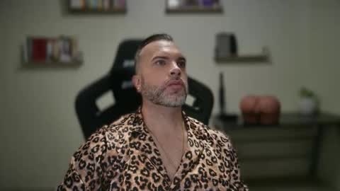 TylerDavid online show from April 13, 6:24 pm