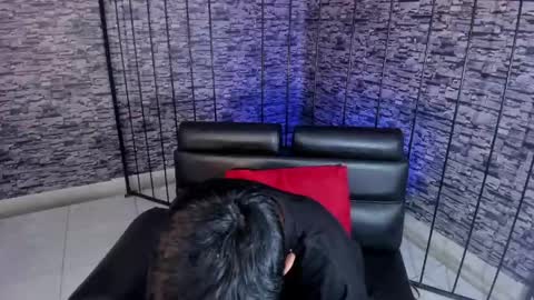 Snapshot of tyger_boy chatting on May 18, 3:24 am Tyger Boy online show from May 18, 3:24 am