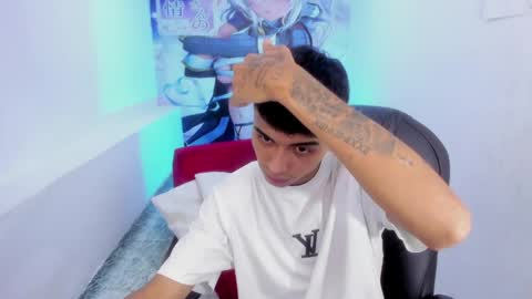 Snapshot of tyger_boy chatting on May 20, 8:04 pm Tyger Boy online show from May 20, 8:04 pm