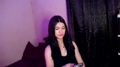 Snapshot of tyladine chatting on October 17, 8:28 am tyladine online show from October 17, 8:28 am