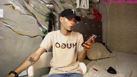 Snapshot of tyler_coopr chatting on September 17, 2:46 am tyler cooper online show from September 17, 2:46 am