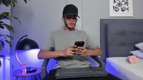Tyler Fox online show from May 23, 9:08 pm