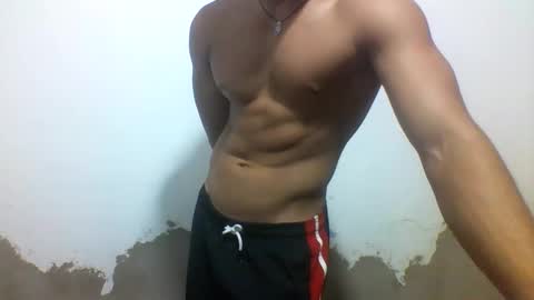 Snapshot of tyler_gold823 chatting on February 15, 4:12 pm Tyler online show from February 15, 4:12 pm