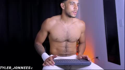 Tyler online show from June 19, 11:52 pm