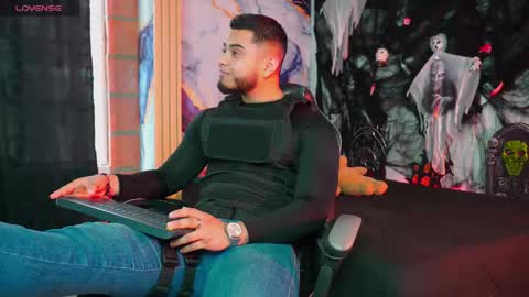 Tyler online show from October 31, 8:10 pm