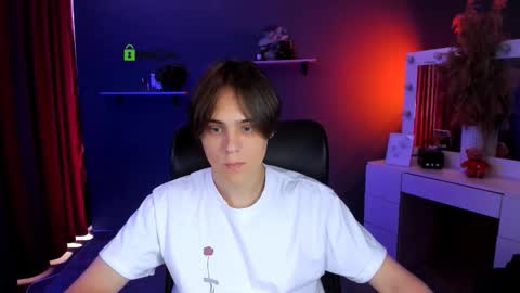 Snapshot of tyler_sparks_ chatting on September 12, 6:24 am tyler_sparks_ online show from September 12, 6:24 am