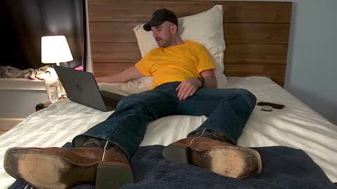 TylerLogan813 online show from September 13, 5:18 am