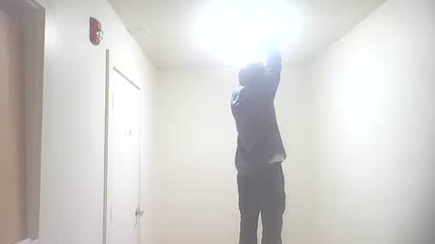 Snapshot of tylerweist727678265 chatting on February 1, 6:01 am tylerweist727678265 online show from February 1, 6:01 am