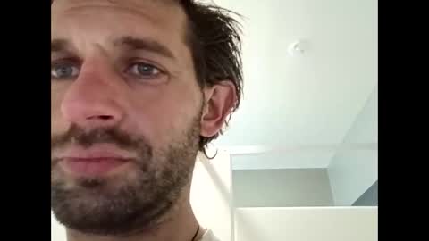 Snapshot of tylerweist727678265 chatting on February 2, 7:29 am tylerweist727678265 online show from February 2, 7:29 am