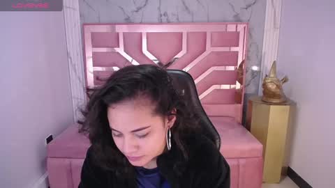 Snapshot of tyna_ch chatting on December 6, 1:44 pm TYNA online show from December 6, 1:44 pm