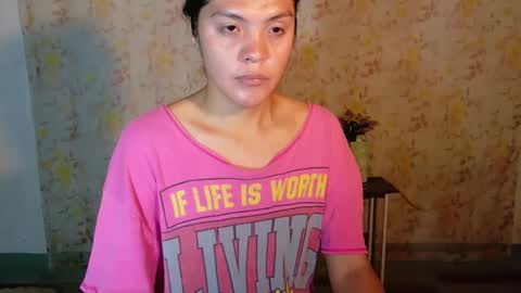 Snapshot of tynovaria chatting on May 25, 3:01 am tynovaria online show from May 25, 3:01 am