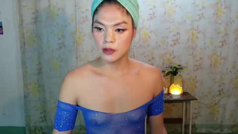 Snapshot of tynovaria chatting on July 4, 9:48 am tynovaria online show from July 4, 9:48 am