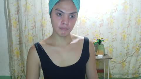 Snapshot of tynovaria chatting on July 8, 9:25 am tynovaria online show from July 8, 9:25 am