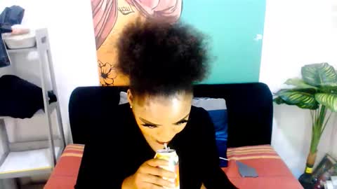 Tyra online show from April 30, 6:47 pm