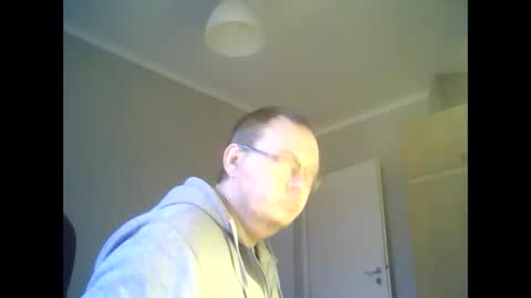 Snapshot of tyradi1991 chatting on December 14, 1:05 pm tyradi1991 online show from December 14, 1:05 pm