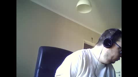 Snapshot of tyradi1991 chatting on March 7, 10:13 am tyradi1991 online show from March 7, 10:13 am