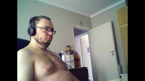 Snapshot of tyradi1991 chatting on March 12, 9:02 am tyradi1991 online show from March 12, 9:02 am