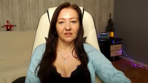 tyramories online show from December 21, 1:42 pm