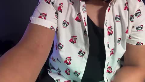 Snapshot of tysean1 chatting on December 19, 8:13 am Slong Dong online show from December 19, 8:13 am