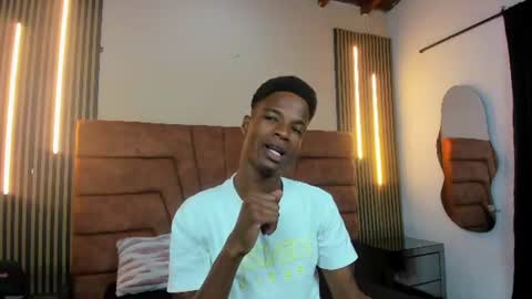 Snapshot of tyson_reed chatting on June 25, 11:59 am tyson_reed online show from June 25, 11:59 am
