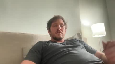 Snapshot of u28005 chatting on January 12, 8:25 pm u28005 online show from January 12, 8:25 pm