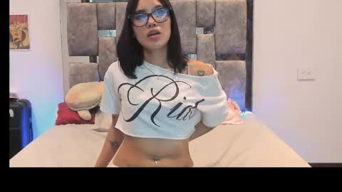 u4e megs online show from May 29, 6:11 am