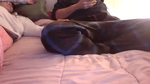 Snapshot of u_caught_us chatting on December 6, 6:39 pm u_caught_us online show from December 6, 6:39 pm