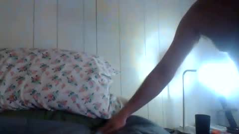 Snapshot of u_caught_us chatting on February 5, 2:19 am u_caught_us online show from February 5, 2:19 am