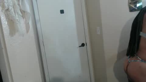 Azelia B online show from October 31, 5:03 pm