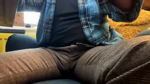 ukclive online show from February 3, 11:42 am