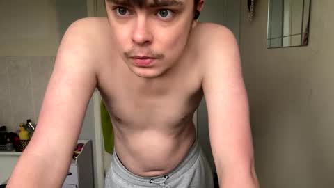 uklad018 online show from February 1, 1:20 pm