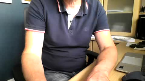 mark online show from August 7, 11:34 am