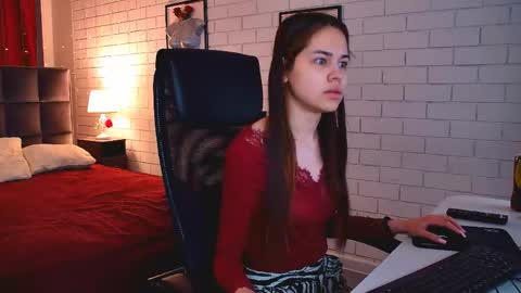 Ulia online show from April 16, 5:08 am