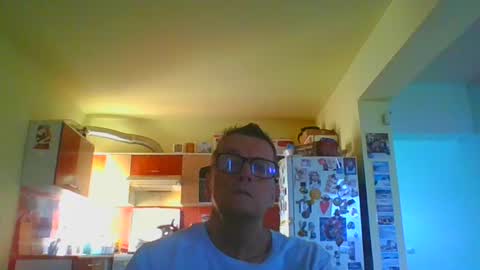 Snapshot of ulmeni4 chatting on June 22, 4:09 am ulmeni4 online show from June 22, 4:09 am