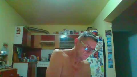 Snapshot of ulmeni4 chatting on June 26, 12:15 am ulmeni4 online show from June 26, 12:15 am