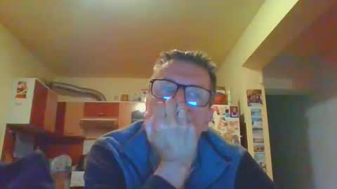 Snapshot of ulmeni7 chatting on March 28, 6:51 pm ulmeni7 online show from March 28, 6:51 pm