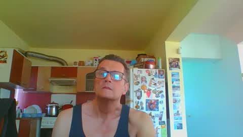 Snapshot of ulmeni7 chatting on April 29, 1:48 pm ulmeni7 online show from April 29, 1:48 pm