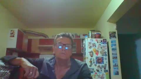 Snapshot of ulmeni7 chatting on May 3, 6:58 pm ulmeni7 online show from May 3, 6:58 pm